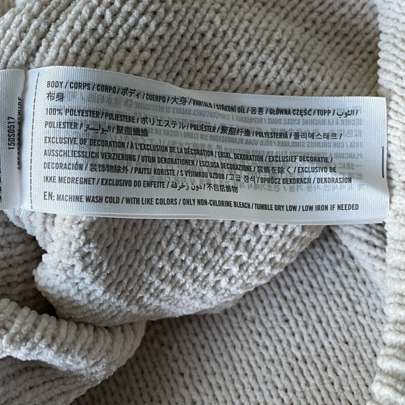 Abercrombie & Fitch Cream Oversized Crewneck Sweater  - 35618 - Picture 15 of 15